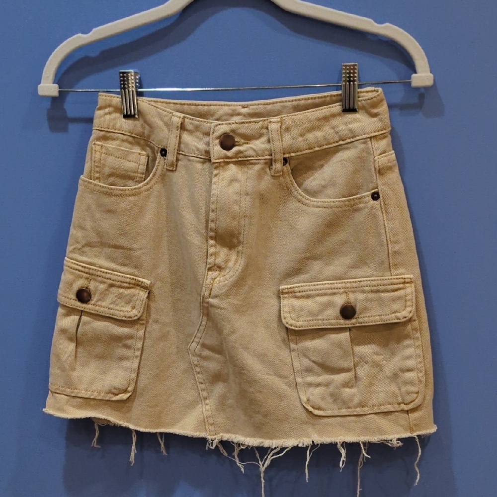 Vici Tan Cargo Women's Shorts